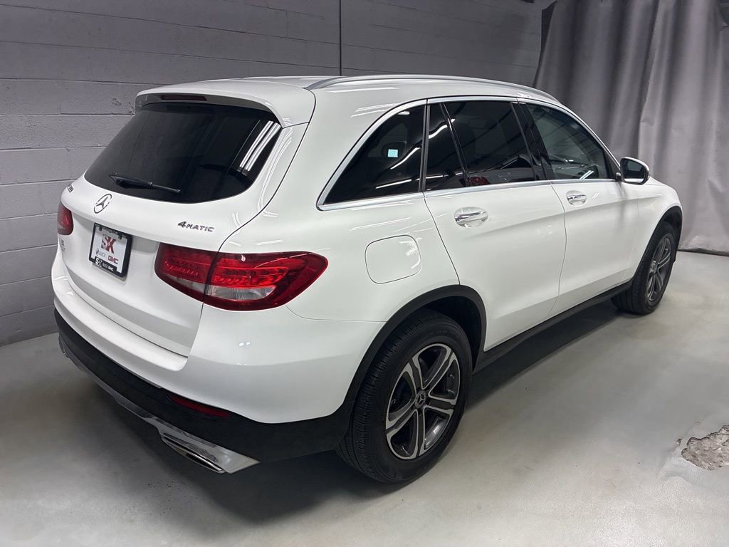 Used 2019 Mercedes-Benz GLC 300 4MATIC image 2