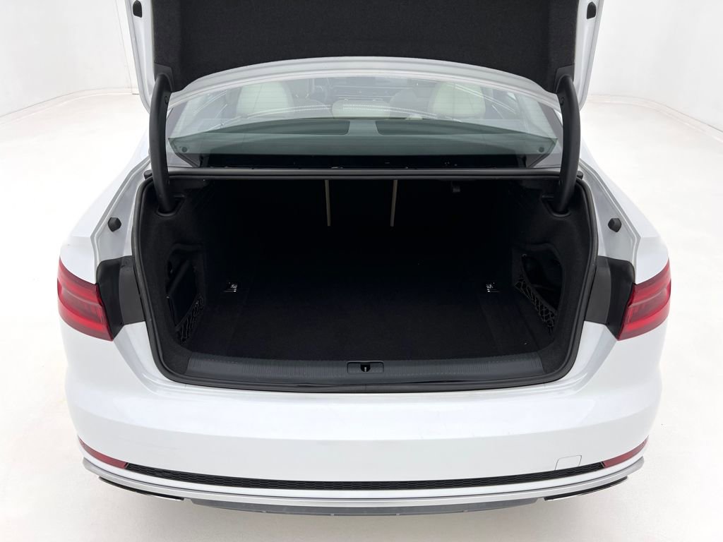 Used 2019 Audi A4 2.0T Premium w/ Convenience Package image 23