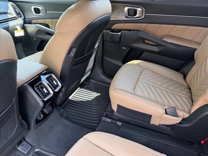 New 2026 Kia Sorento SX Prestige w/ Olive Brown Leather Package AWD/4WD image 17