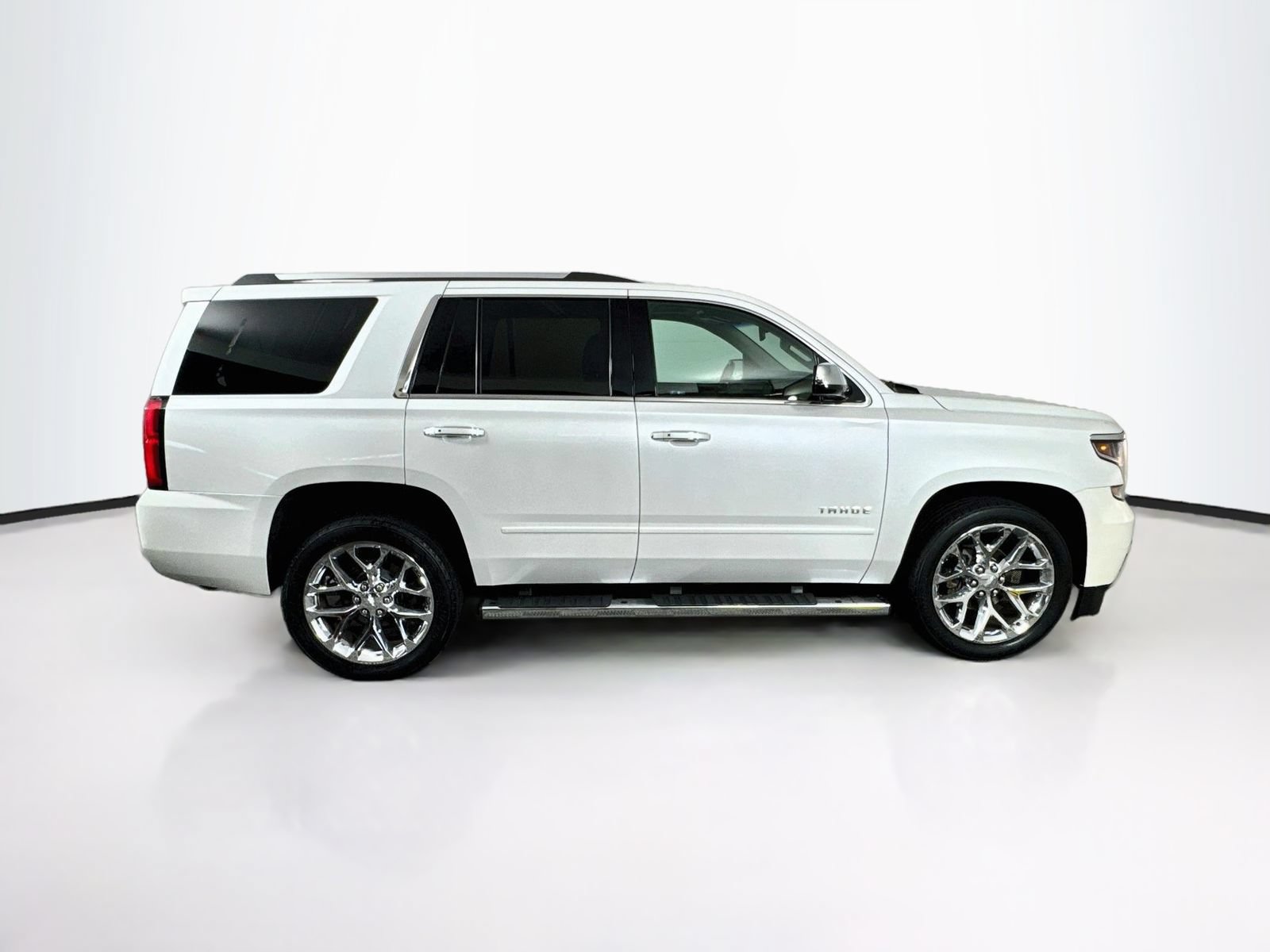 Used 2017 Chevrolet Tahoe Premier AWD/4WD image 8