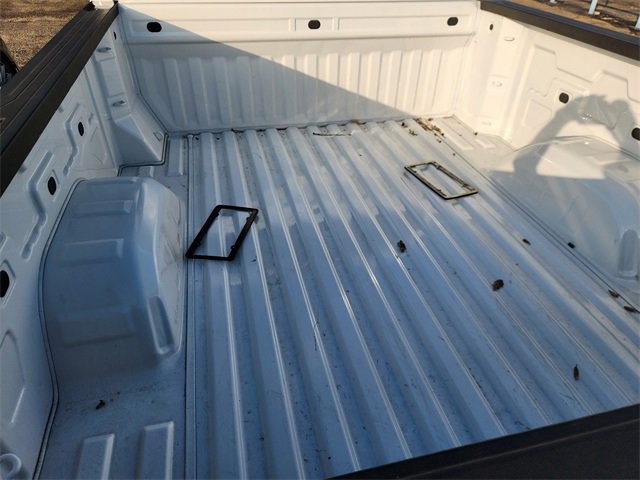 Used 2025 Chevrolet Silverado 1500 Custom image 8