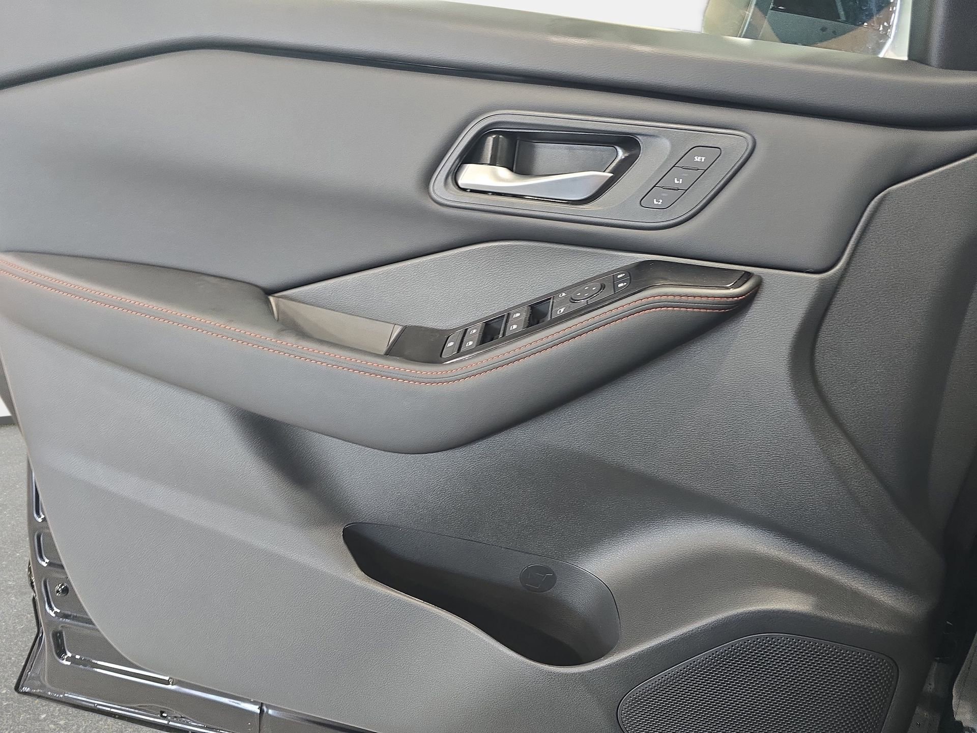 New 2026 Nissan Rogue SV w/ Rock Creek Premium Package AWD/4WD image 26