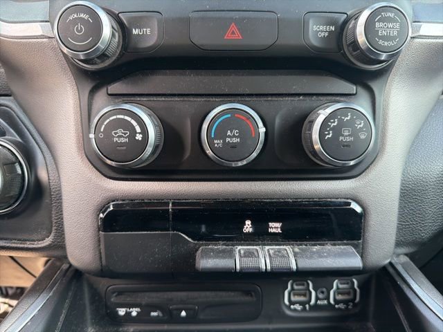 Used 2019 RAM 1500 Big Horn image 25