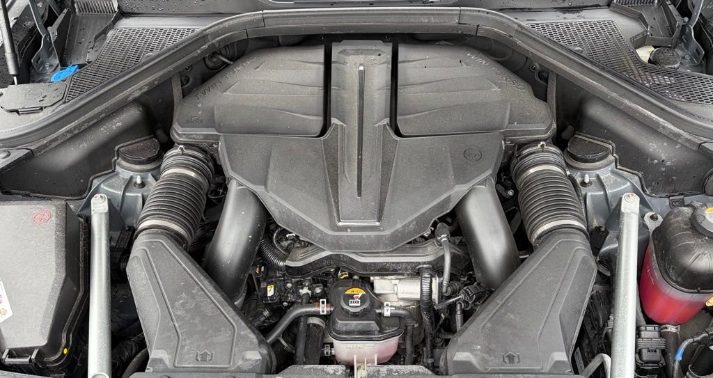 Used 2025 Genesis GV80 3.5T image 8