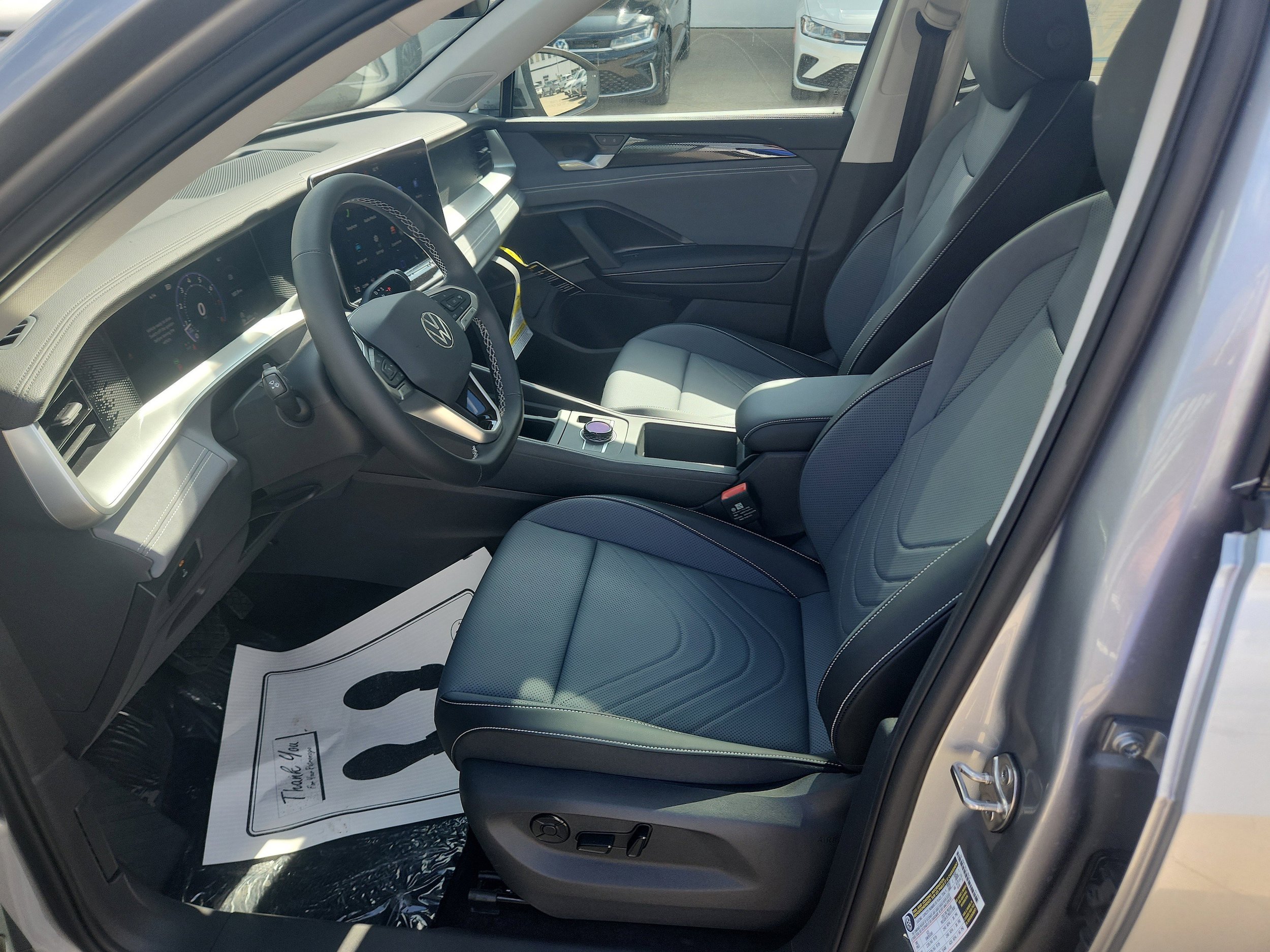 New 2026 Volkswagen Tiguan SE AWD/4WD image 16