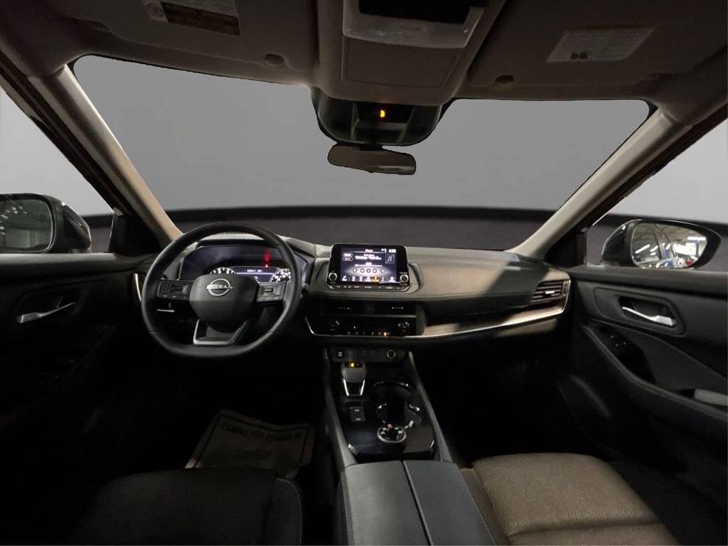 Certified 2026 Nissan Rogue SV image 28