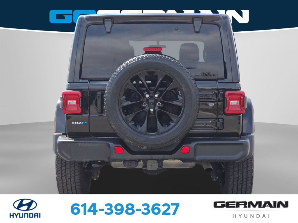 Used 2021 Jeep Wrangler Unlimited Sahara w/ Cold Weather Group AWD/4WD image 9