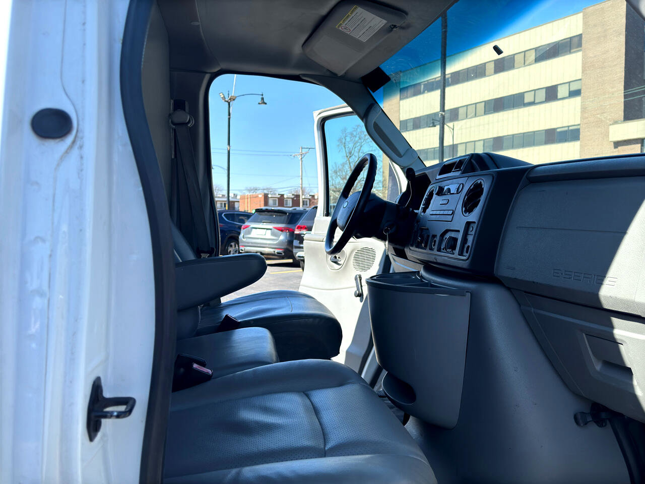 Used 2011 Ford E-450 and Econoline 450 Super Duty image 14