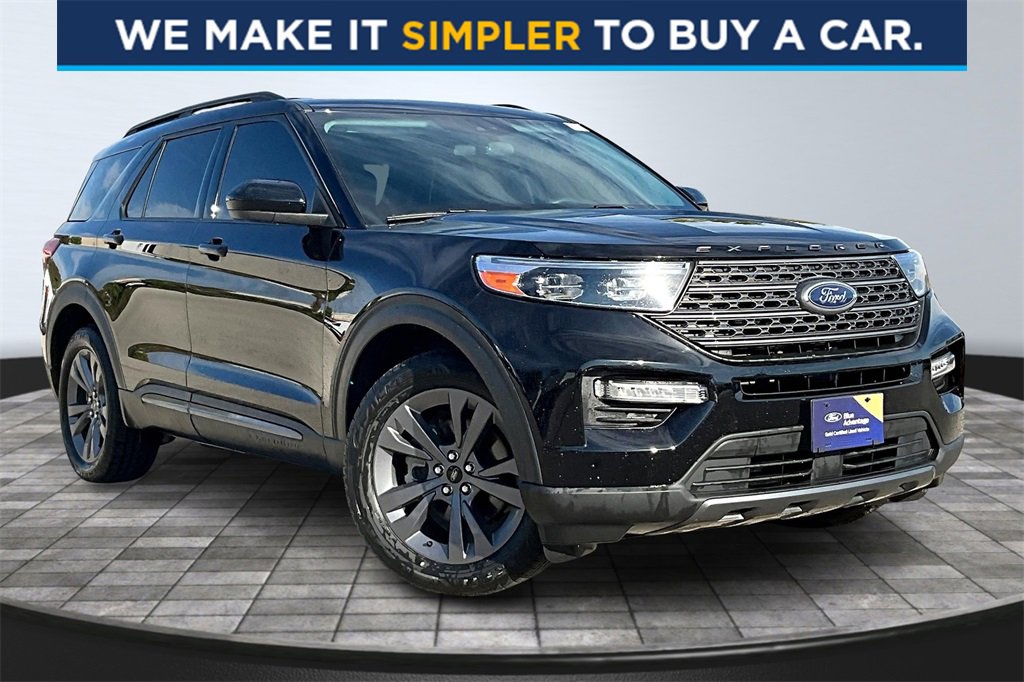 Certified 2023 Ford Explorer XLT w/ Equipment Group 202A