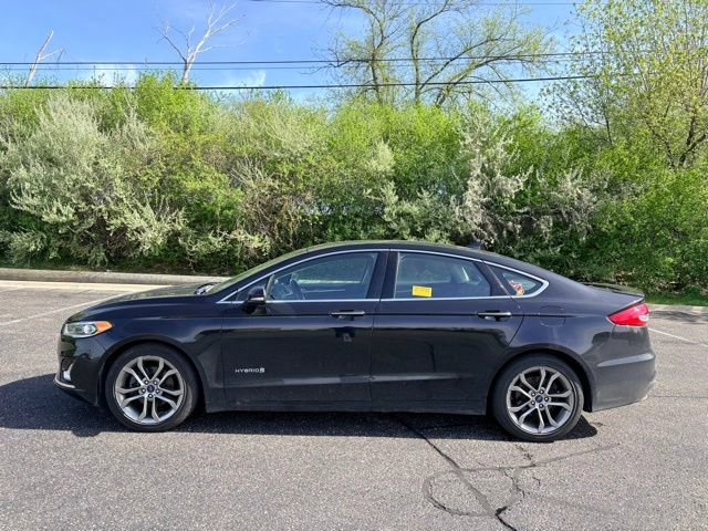 Used 2019 Ford Fusion Titanium FWD image 2