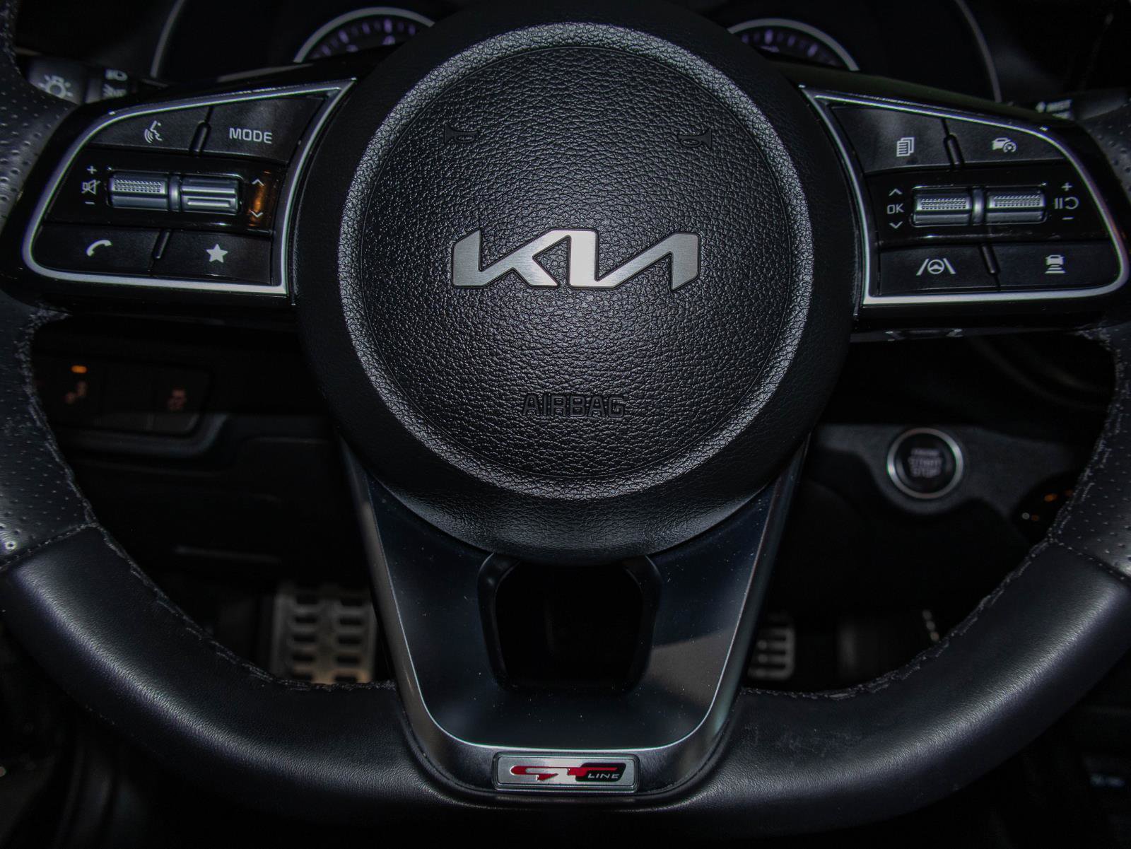 Used 2024 Kia Forte GT-Line image 12