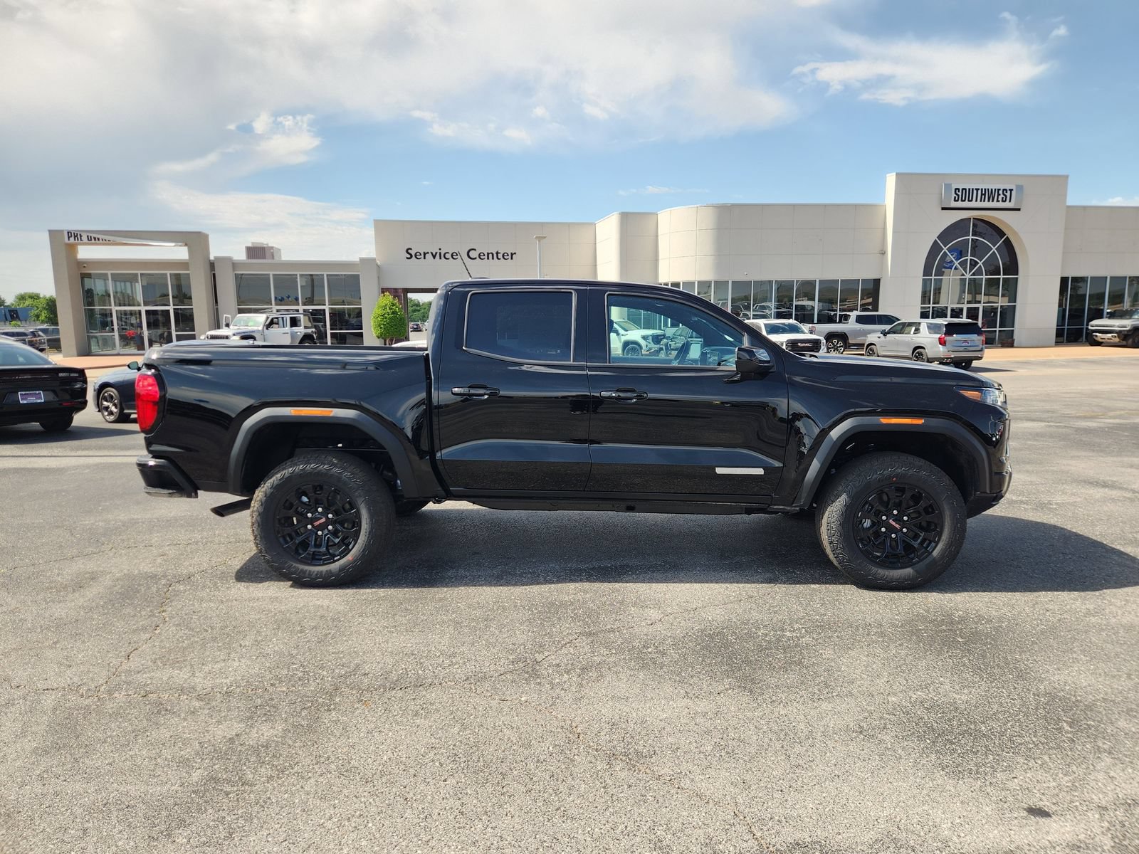 New 2026 GMC Canyon Elevation w/ Convenience Package RWD image 7