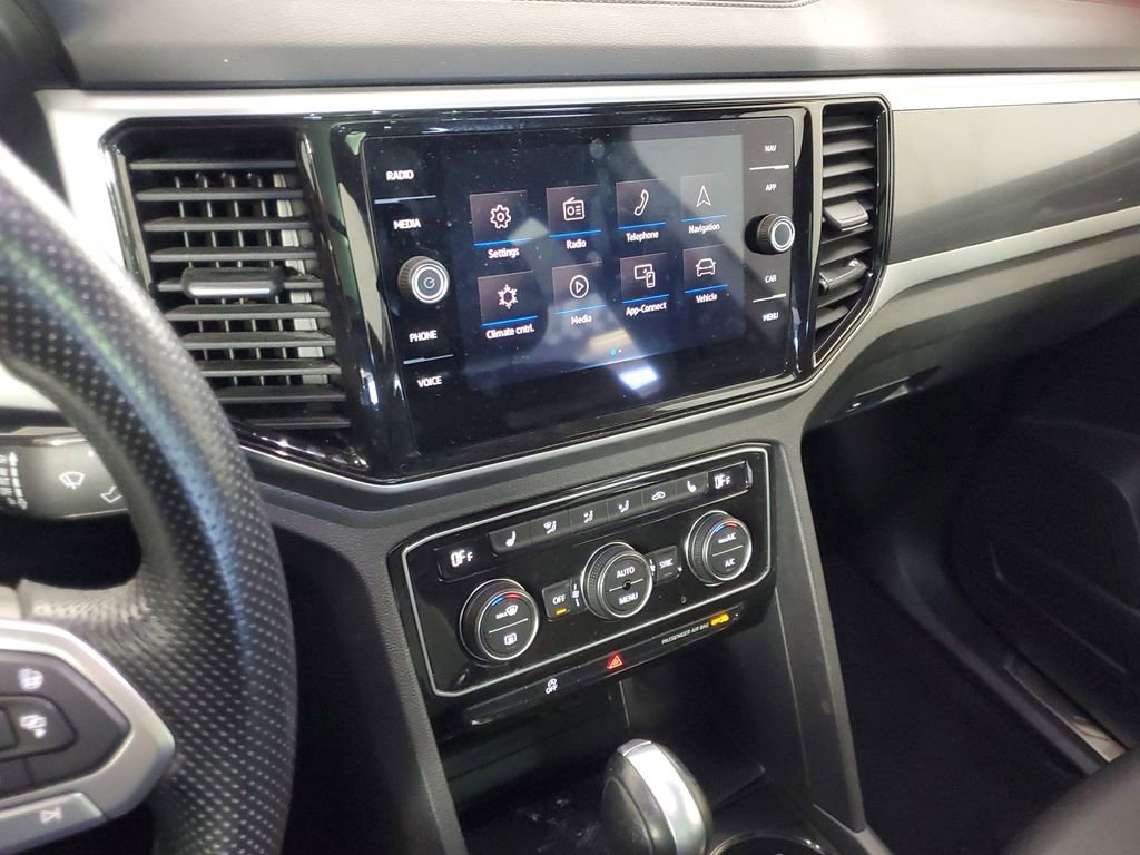 Used 2023 Volkswagen Atlas Cross Sport SEL R-Line image 19