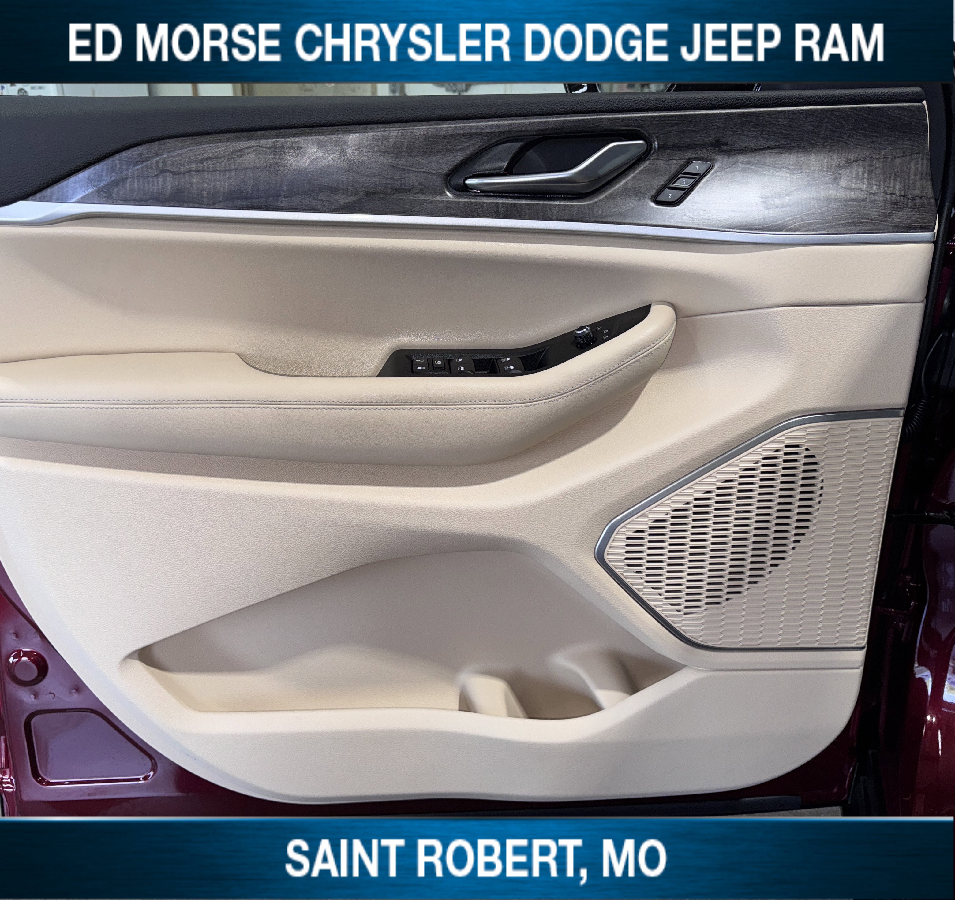 New 2025 Jeep Grand Cherokee L Limited w/ Luxury Tech Group II image 38