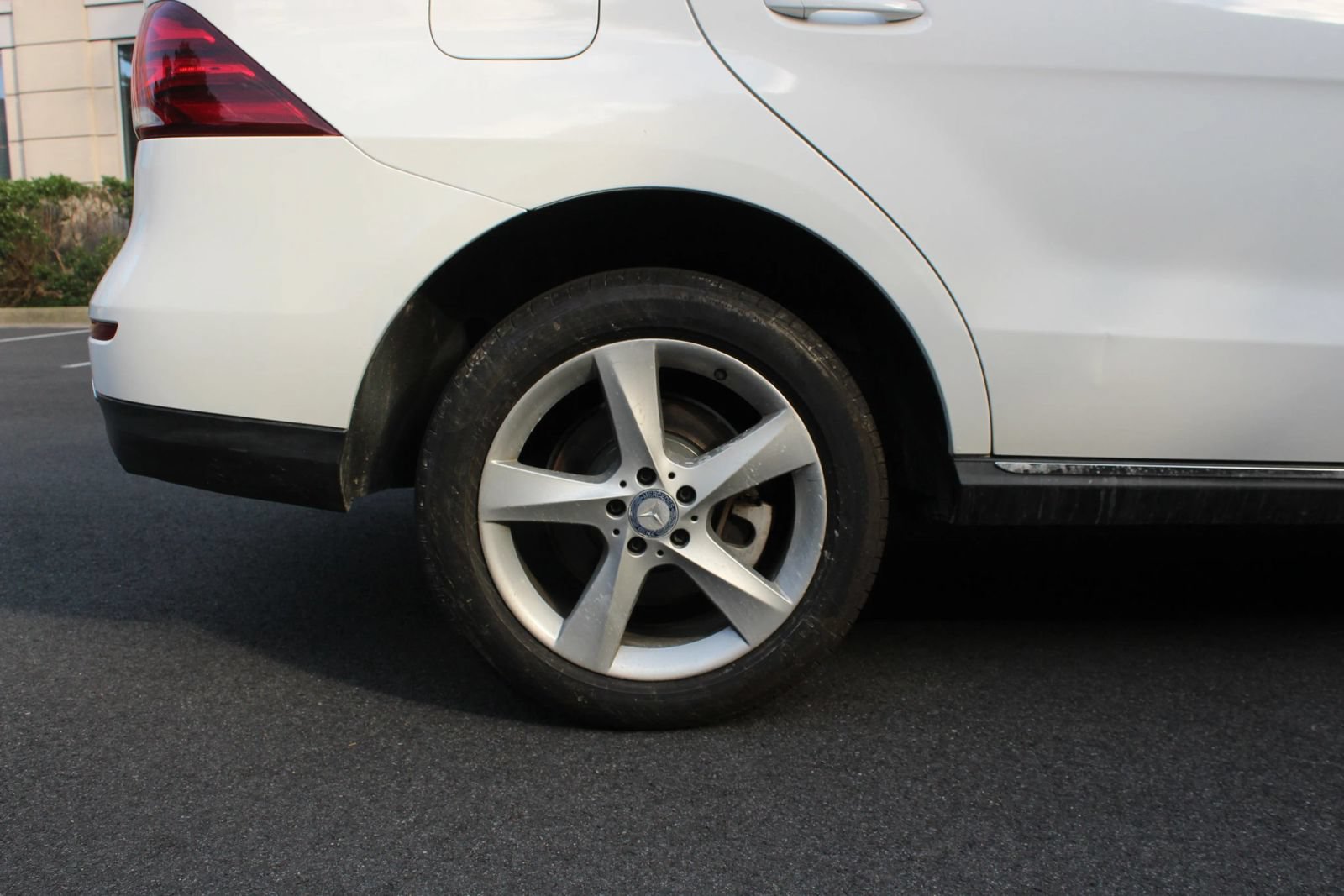 Used 2017 Mercedes-Benz GLE 350 4MATIC w/ Premium 1 Package image 5