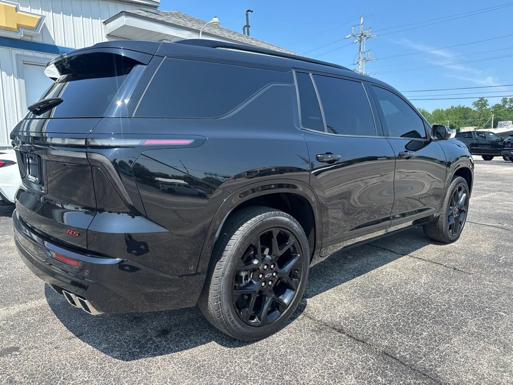 Used 2024 Chevrolet Traverse RS w/ LPO, Floor Liner Package AWD/4WD image 7