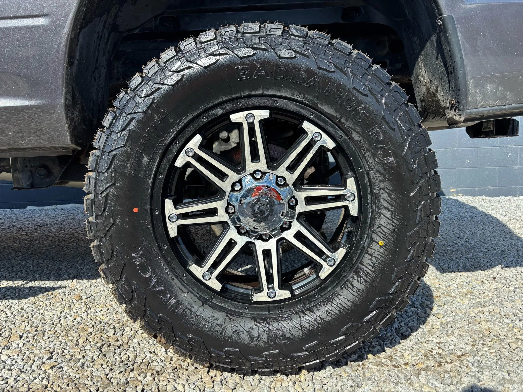 Used 2016 RAM 2500 SLT w/ Luxury Group image 2