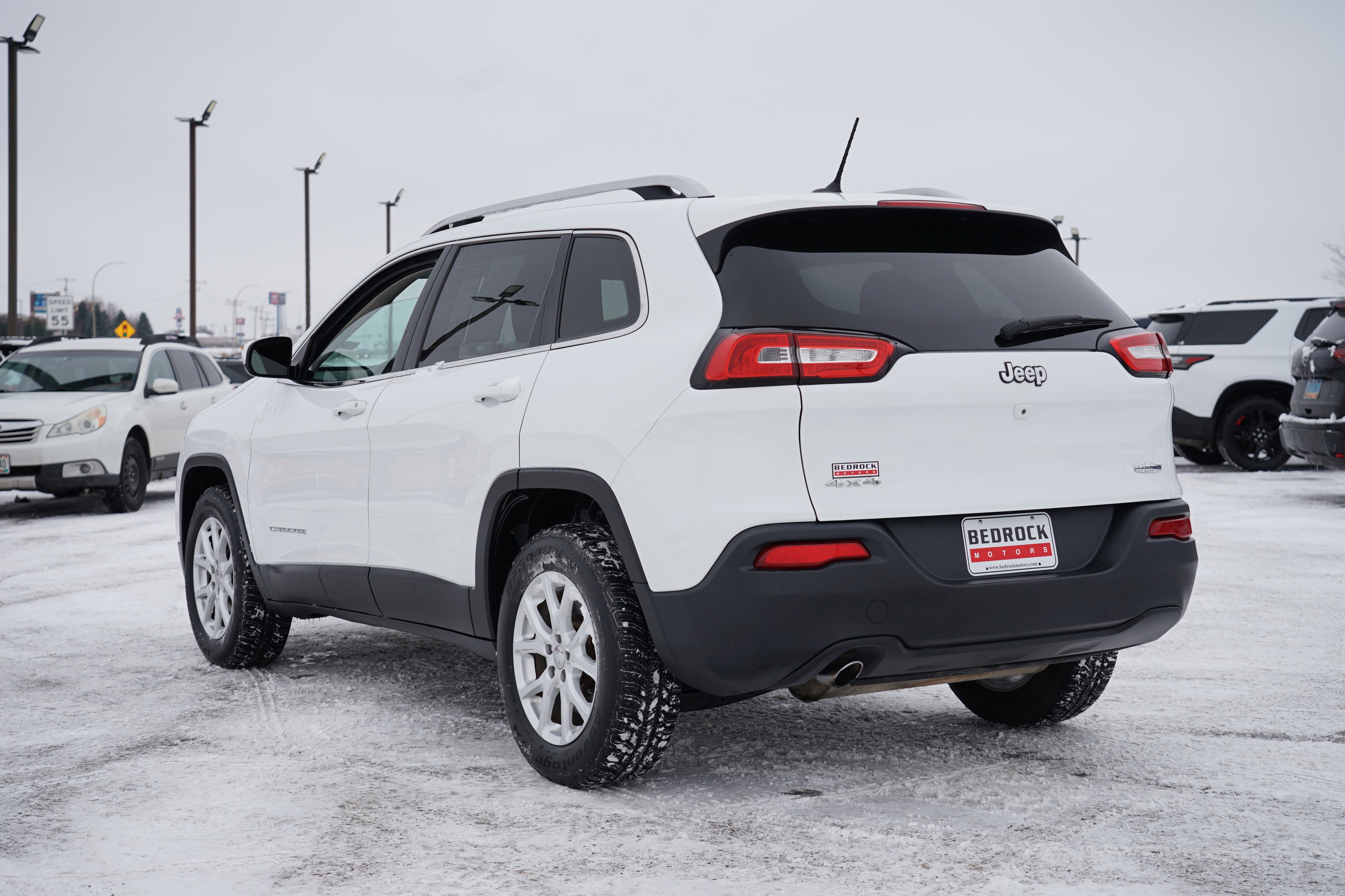 Used 2016 Jeep Cherokee Latitude w/ Cold Weather Group image 5