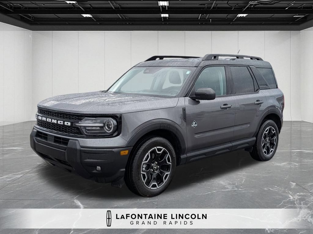 Used 2025 Ford Bronco Sport Outer Banks AWD/4WD image 1