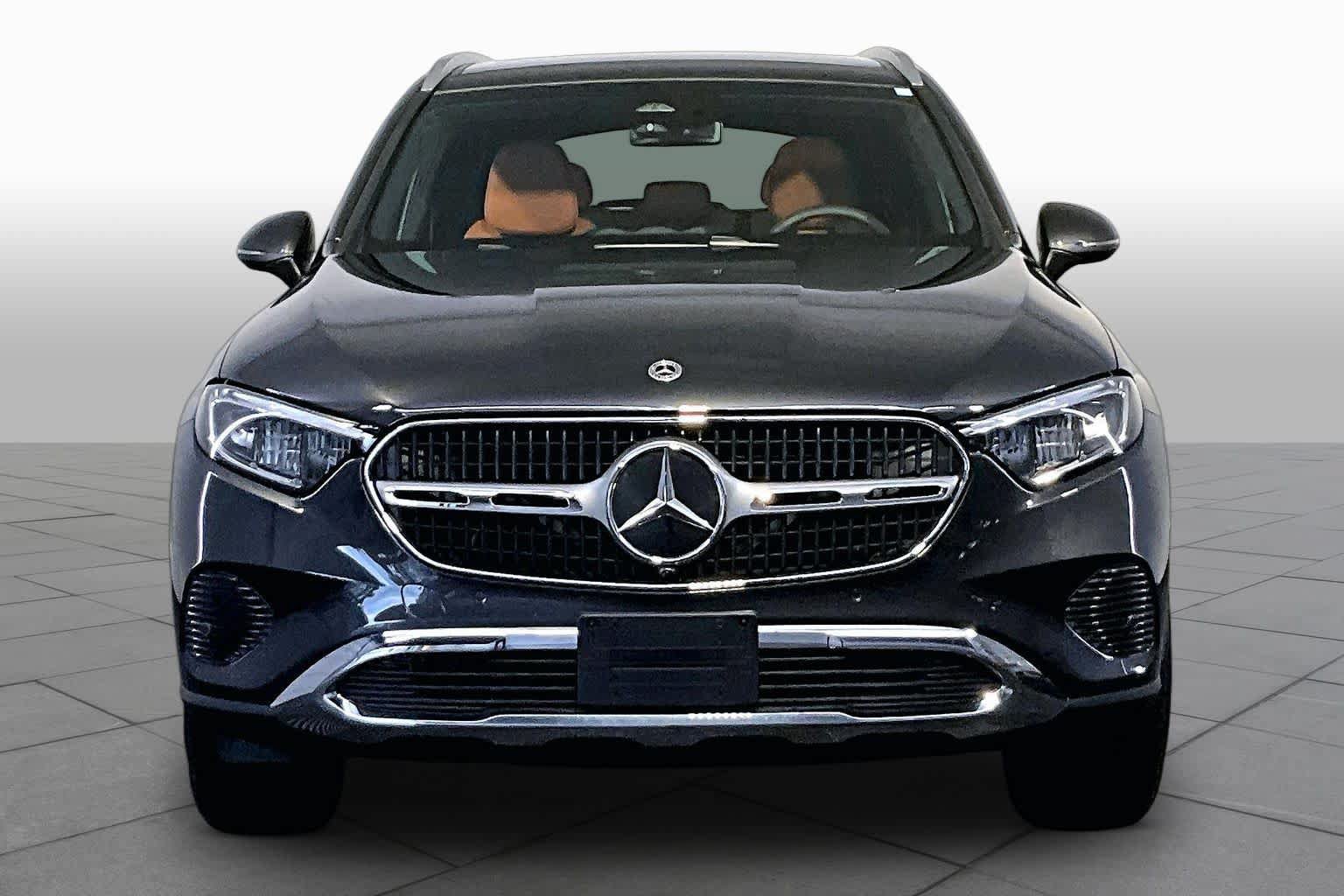 Certified 2026 Mercedes-Benz GLC 300 4MATIC image 4