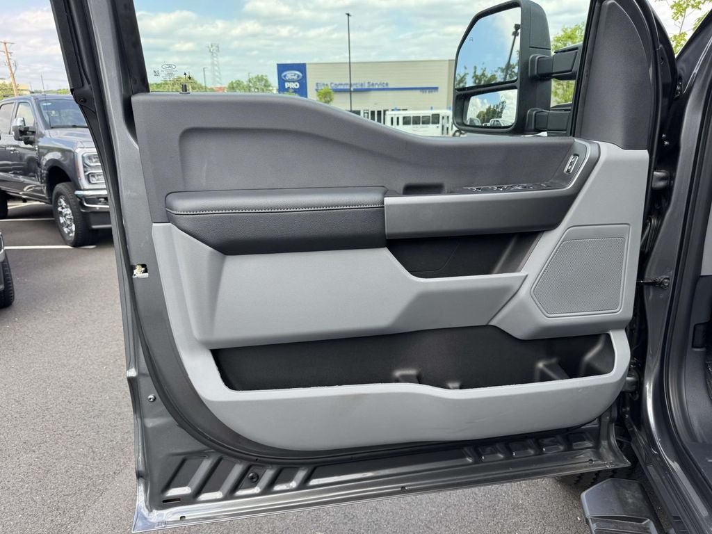 New 2026 Ford F250 XLT w/ FX4 Off-Road Package AWD/4WD image 9