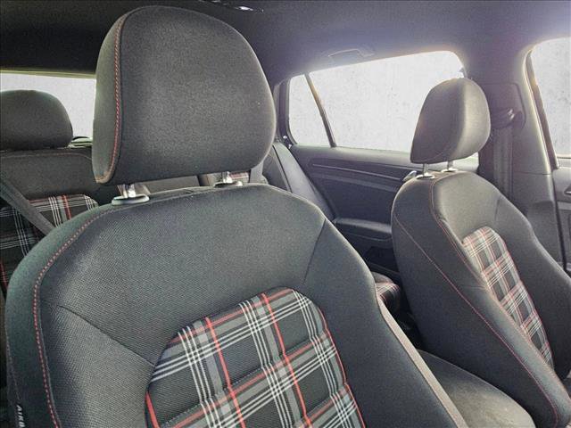 Used 2017 Volkswagen GTI S image 21