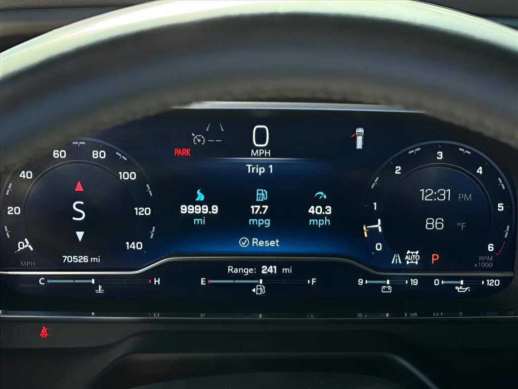 Certified 2024 Chevrolet Suburban Premier image 32