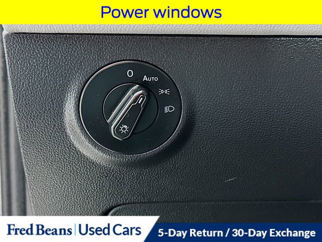 Used 2023 Volkswagen Taos SE AWD/4WD image 12