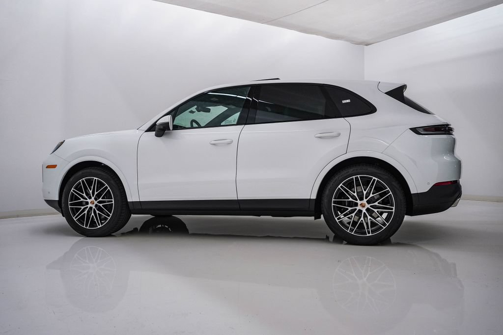 New 2026 Porsche Cayenne AWD/4WD image 2
