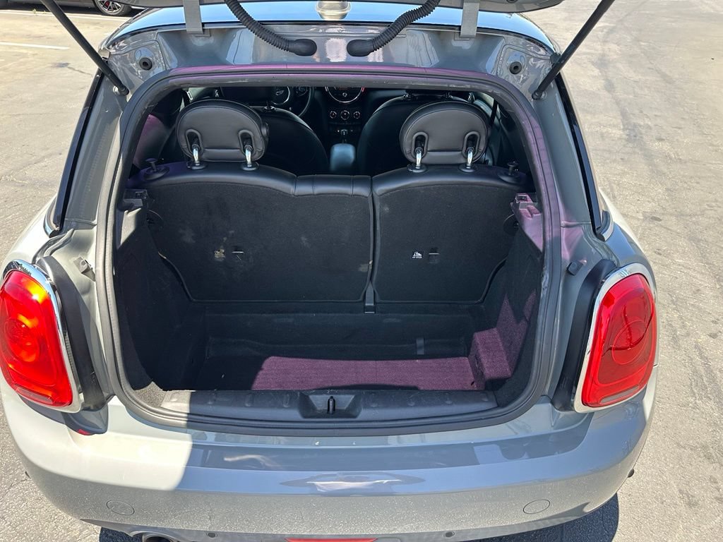 Used 2017 MINI Cooper 2-Door Hardtop FWD image 6