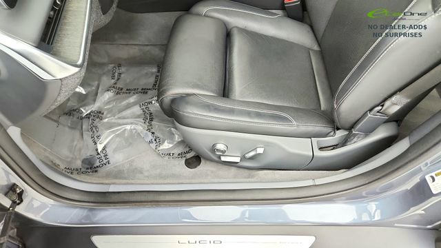Used 2024 Lucid Air Touring AWD/4WD image 31