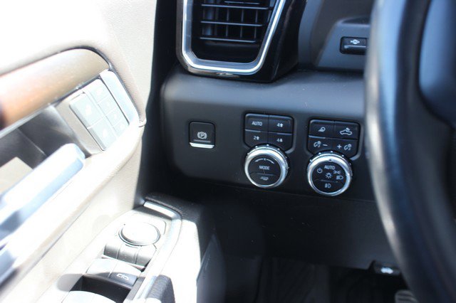 Used 2024 GMC Sierra 3500 Denali w/ Denali Reserve Package image 14