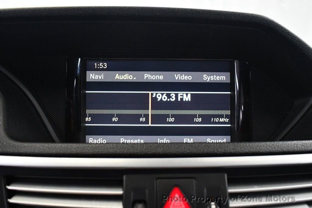 Used 2010 Mercedes-Benz E 550 4MATIC Sedan image 38