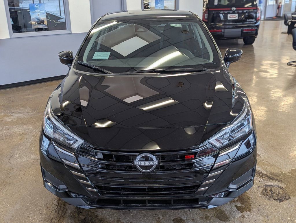 New 2025 Nissan Versa SR w/ Trunk Package image 8