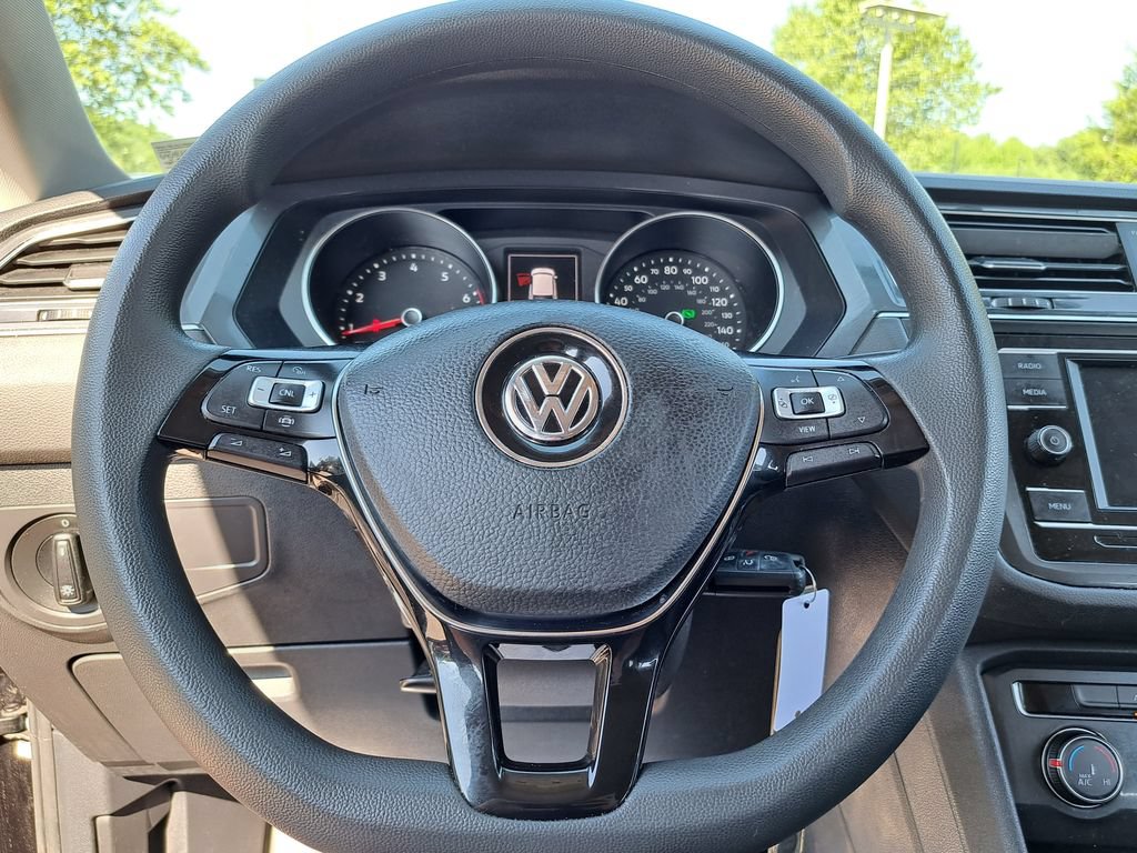 Used 2020 Volkswagen Tiguan S FWD image 10