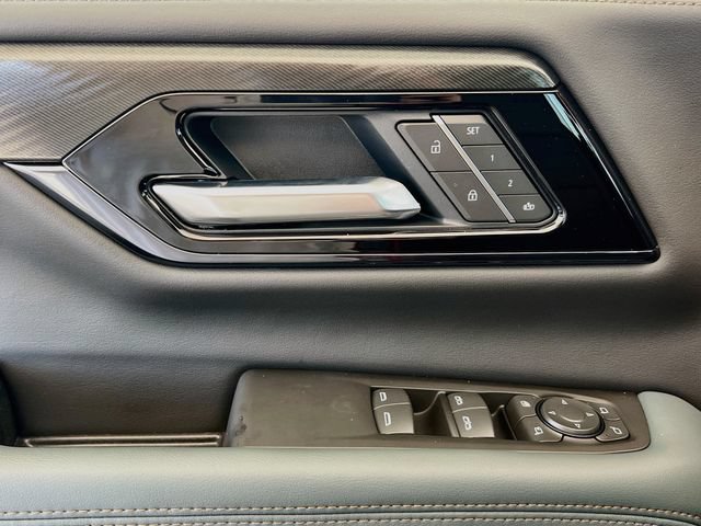 New 2026 GMC Yukon AT4 w/ AT4 Premium Package AWD/4WD image 13