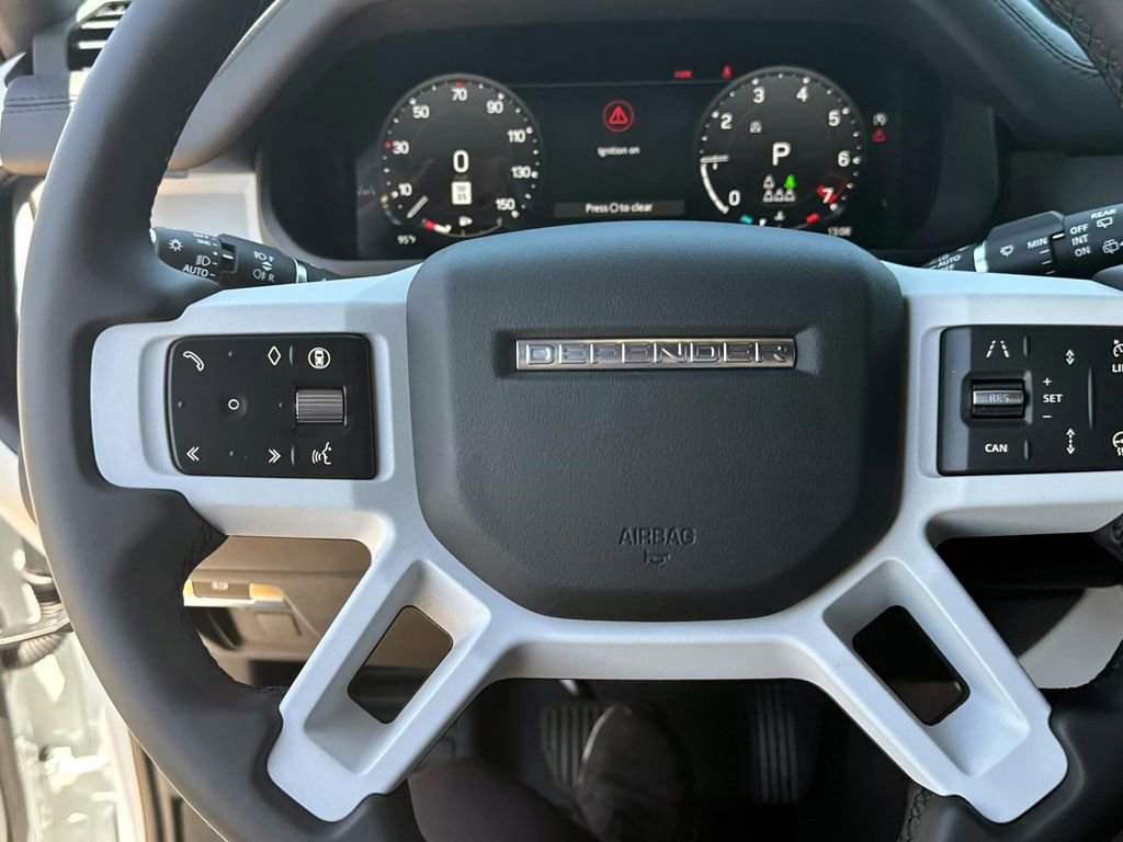 New 2025 Land Rover Defender 130 X-Dynamic SE image 27