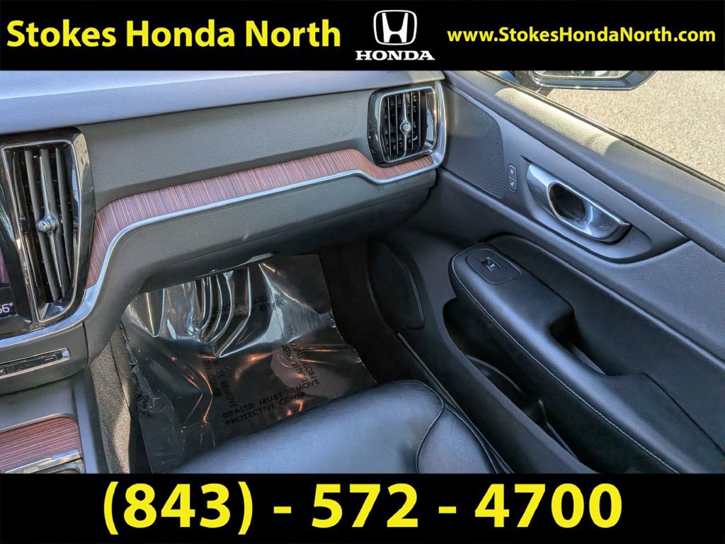 Used 2021 Volvo S60 T5 Momentum w/ Premium Package FWD image 16