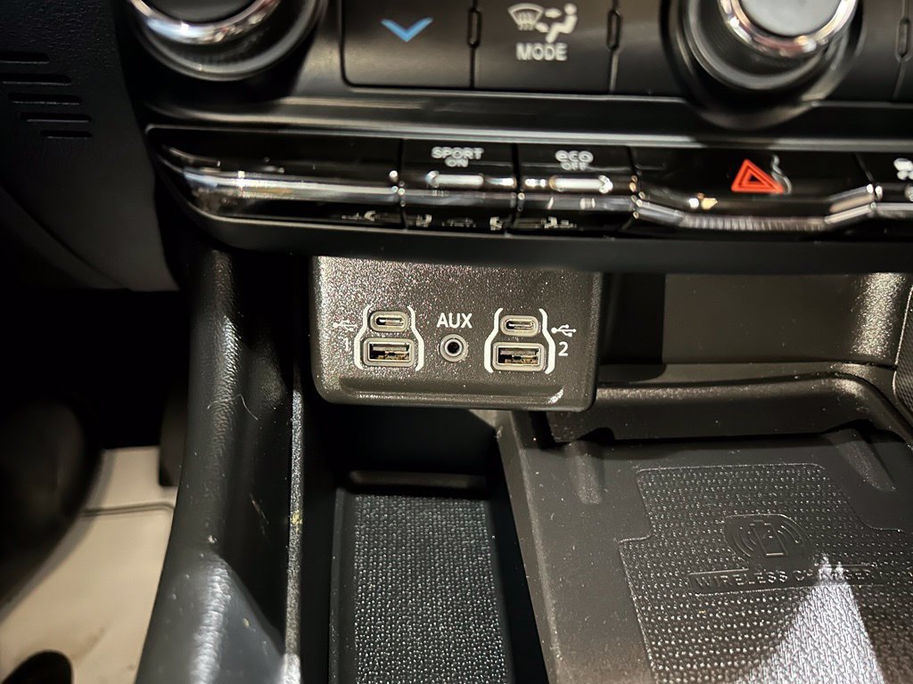 Used 2023 Dodge Durango R/T AWD/4WD image 35