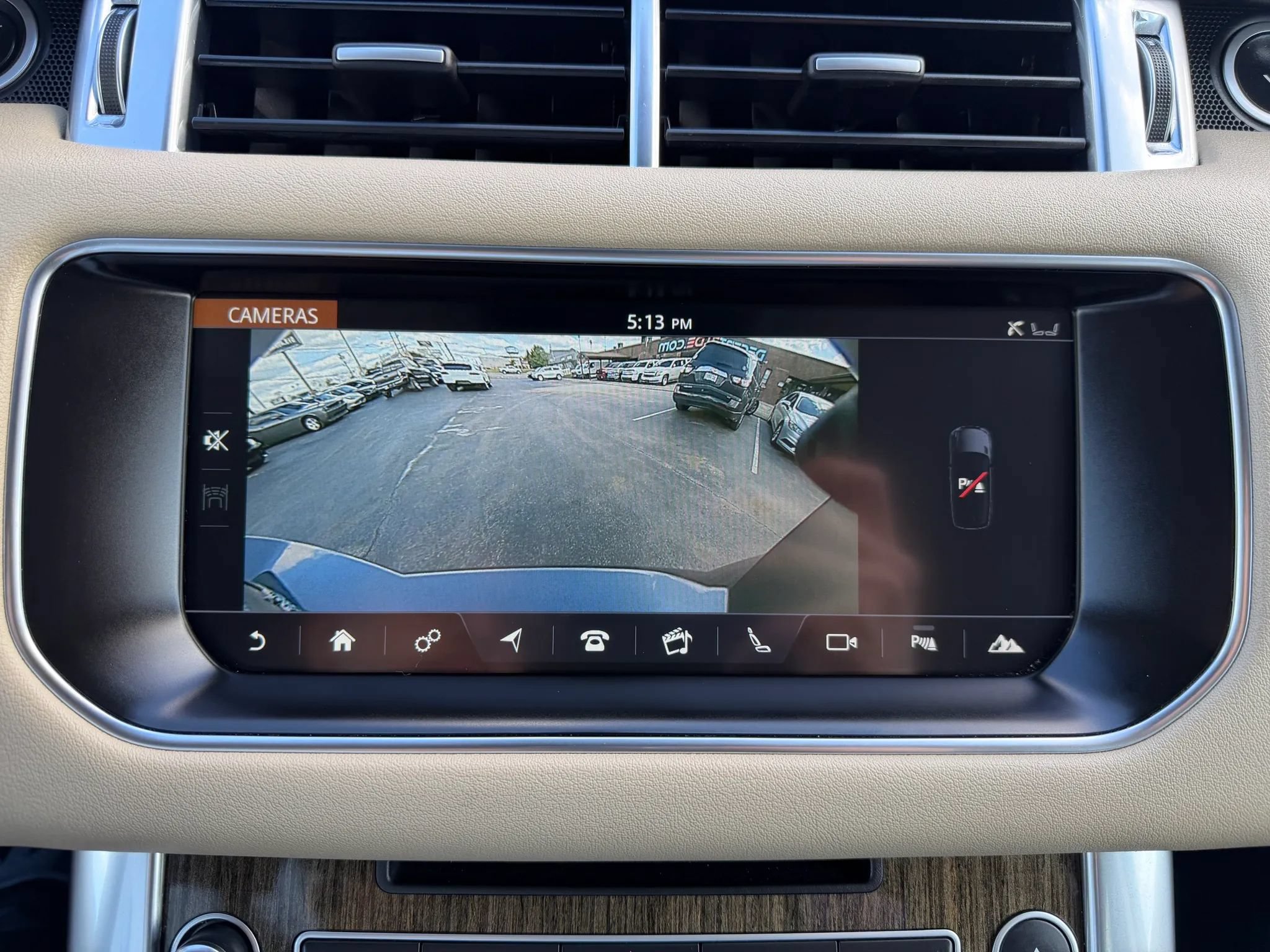 Used 2017 Land Rover Range Rover Sport HSE AWD/4WD image 24