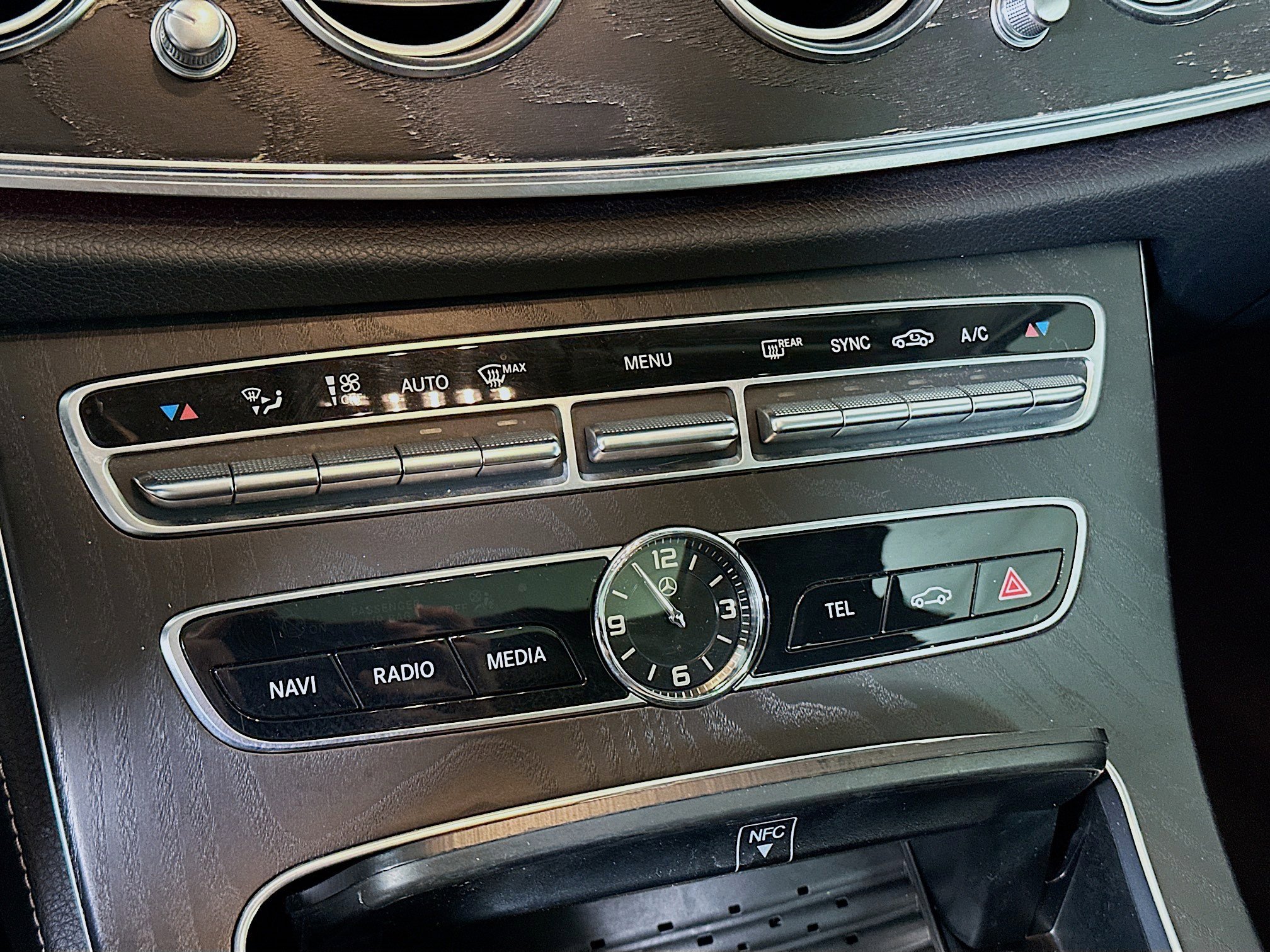 Used 2018 Mercedes-Benz E 300 image 23
