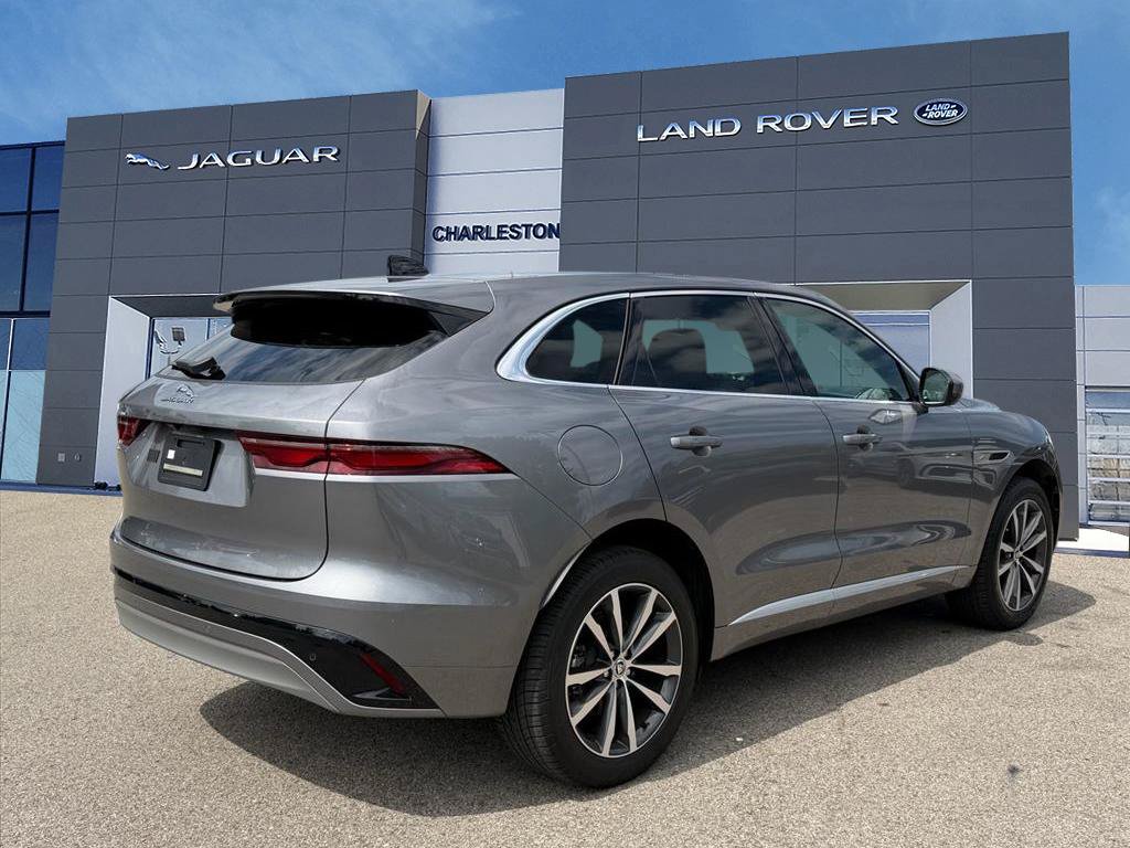 Used 2025 Jaguar F-PACE R-Dynamic S AWD/4WD image 5