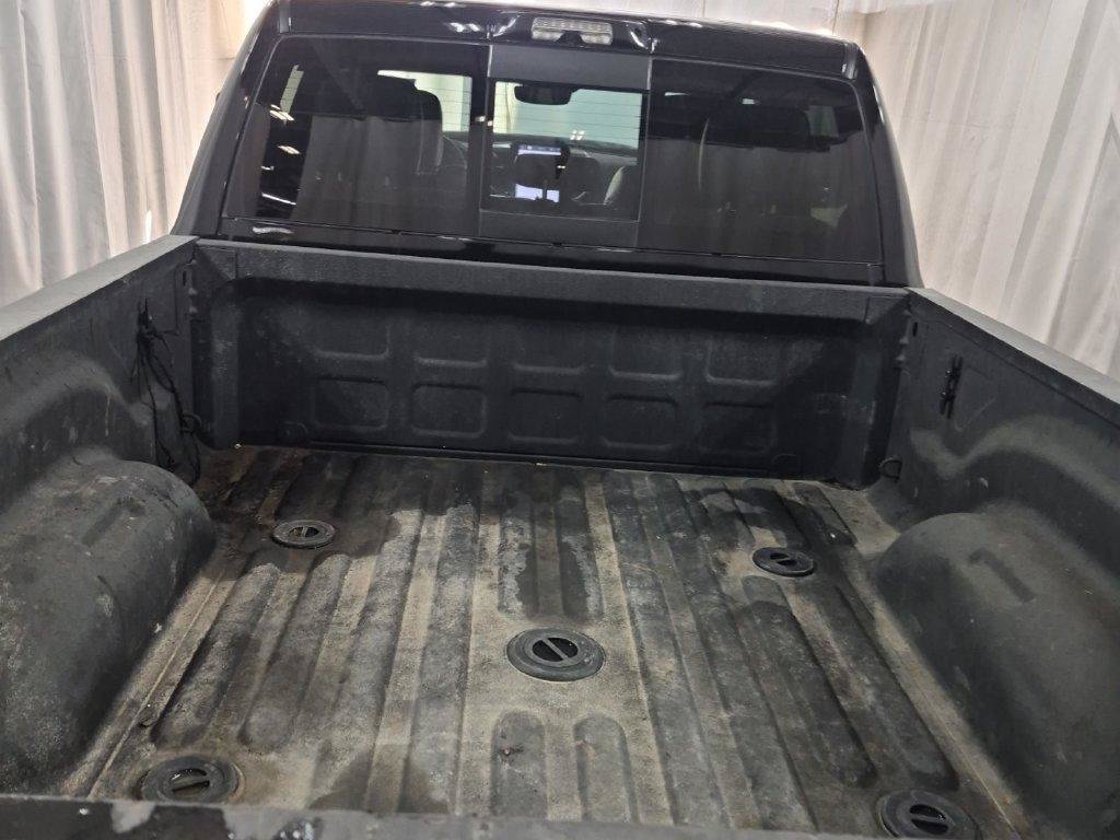 Used 2025 RAM 2500 Laramie AWD/4WD image 9