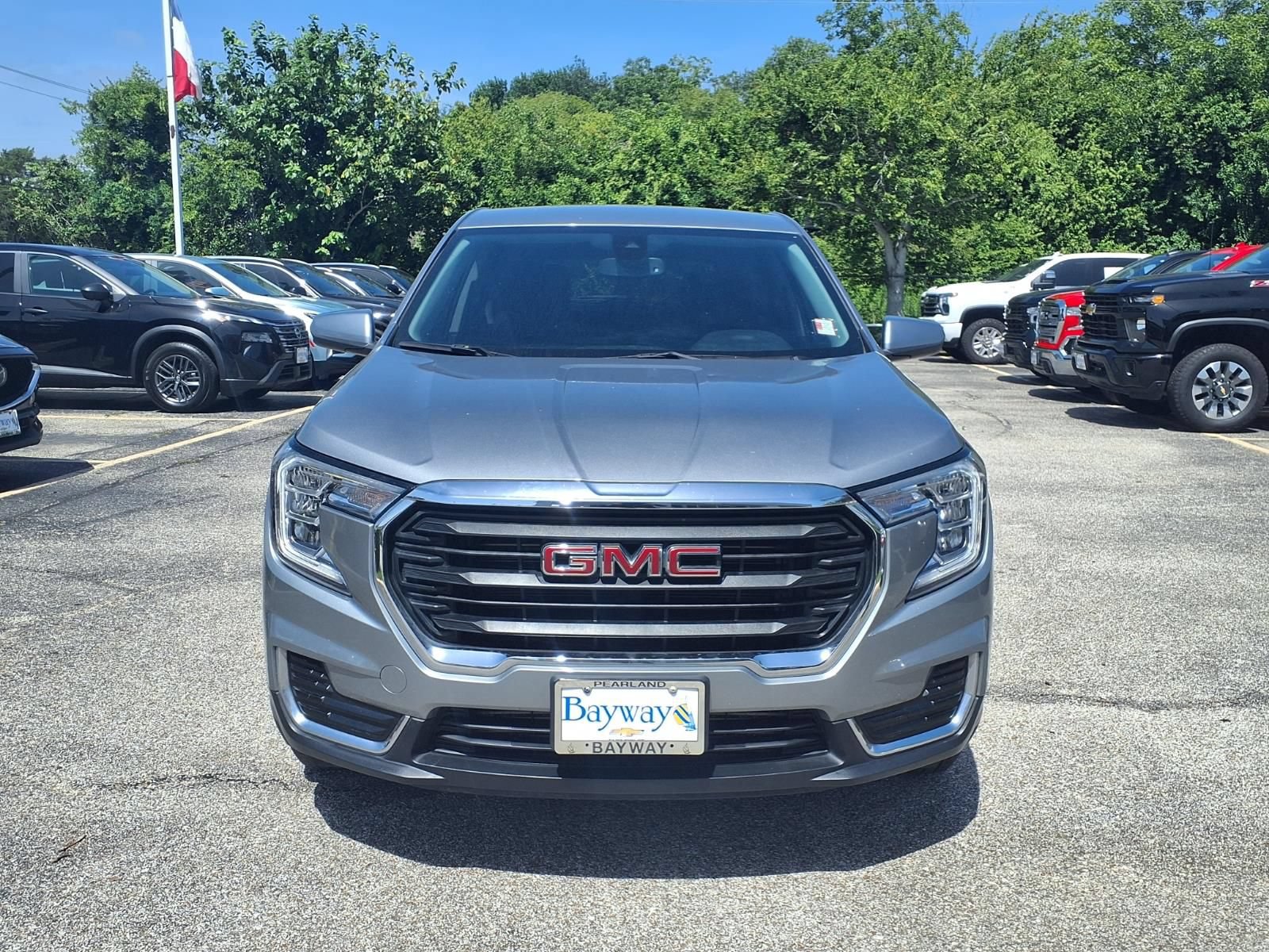 Used 2024 GMC Terrain SLE FWD image 19