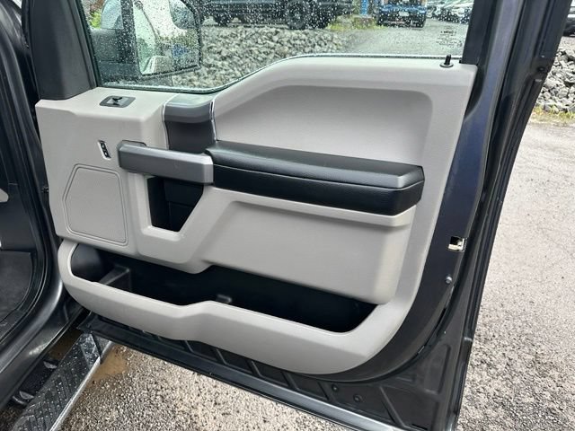 Used 2016 Ford F150 XLT w/ Equipment Group 302A Luxury AWD/4WD image 17