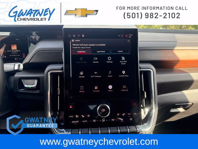 Used 2025 GMC Yukon Denali AWD/4WD image 17