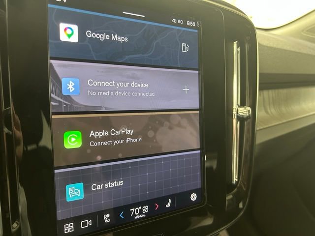 Used 2025 Volvo XC40 B5 Core AWD/4WD image 16