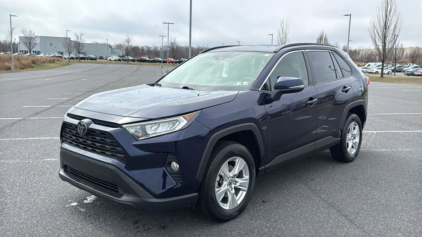 Used 2020 Toyota RAV4 XLE w/ XLE Grade Weather Package image 14