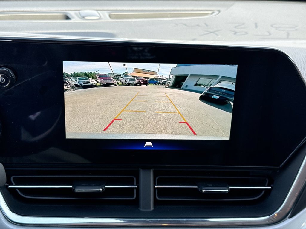Used 2026 Chevrolet Trax LT FWD image 28