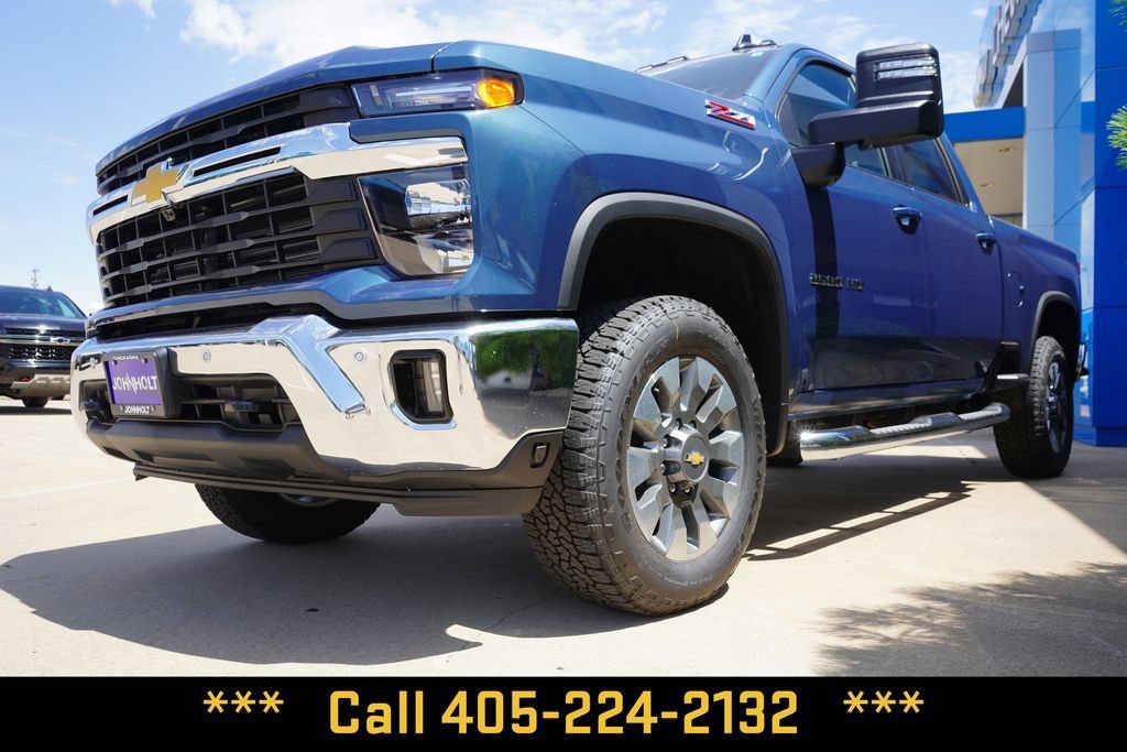 New 2026 Chevrolet Silverado 2500 LT w/ All Star Edition AWD/4WD image 4